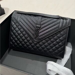 Like New! YSL Envelope Triquilt Medium YSL Shoulder Bag in Grained Leather